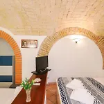 Rome Centre 5Min - Cozy Apartment & Patio